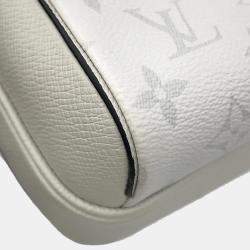 Pre Owned Louis Vuitton Blanc Monogram Taiga Leather Outdoor Messenger Bag