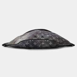 Louis Vuitton Discovery Bumbag Noir Monogram / Galaxy