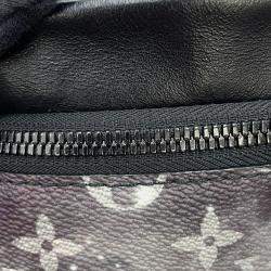 Louis Vuitton Discovery Bumbag Noir Monogram / Galaxy