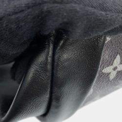 Louis Vuitton Discovery Bumbag Noir Monogram / Galaxy