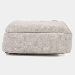 Louis Vuitton Beige Taiga Leather Avenue Sling Bag