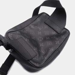 Louis Vuitton Bumbag / Outdoor Noir Monogram Eclipse Taiga Leather