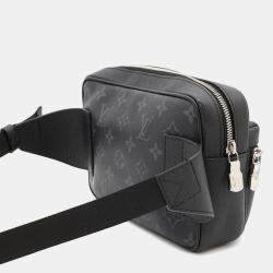 Louis Vuitton Bumbag / Outdoor Noir Monogram Eclipse Taiga Leather
