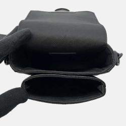 Louis Vuitton Spadlock Vertical Wearable Wallet Noir Monogram Taurillon
