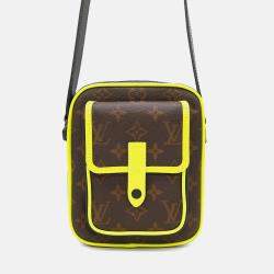Louis Vuitton Christopher Wearable Wallet Noir/Neon Yellow Monogram Macassar Canvas