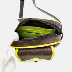 Louis Vuitton Christopher Wearable Wallet Noir/Neon Yellow Monogram Macassar Canvas