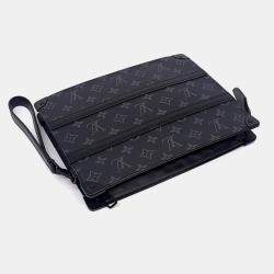 مملوكة مسبقًا حقيبة لوي فيتون ترانك جلد إيكلبس سوداء