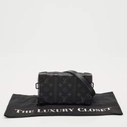 Pre Owned حقيبة لويس فويتون سوفت ترنك واليت كانفاس مونوجرام إكليبس وجلد