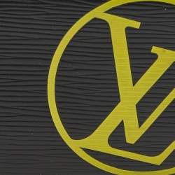 Pre Owned Louis Vuitton Black Leather LV Circle Bifold Wallet