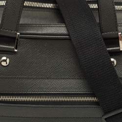 مملوكة مسبقًا حقيبة مستندات لويس فويتون الإسكندر جلد تايغا أسود