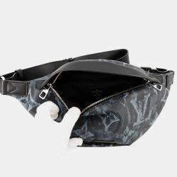 مملوكة مسبقًا Louis Vuitton Discovery Bumbag Nm Noir Monogram / Pastel