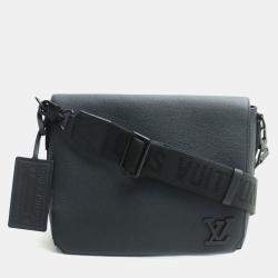 Pre Owned Louis Vuitton Take Off Shoulder Bag Black