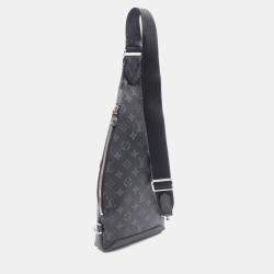 Pre Owned حقيبة لوي فيتون تاغا راما قماش جلد مغلف باللون الأسود للجسم والخصر