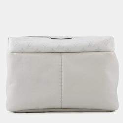 مملوكة مسبقًا حقيبة ظهر لويس فيتون ديسكفري بلانك تايغرما مونوغرام حجم بي ام