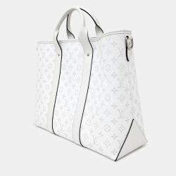 Pre Owned Louis Vuitton White Coated canvas Taigarama Weekend Tote NM
