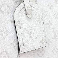 Pre Owned Louis Vuitton White Coated canvas Taigarama Weekend Tote NM