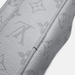 Pre Owned Louis Vuitton Alpha Messenger Blanc Monogram Taiga Leather