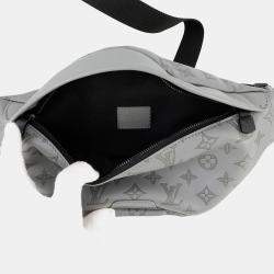 Pre Owned Louis Vuitton Discovery Bumbag Gray Monogram Shadow Size Pm