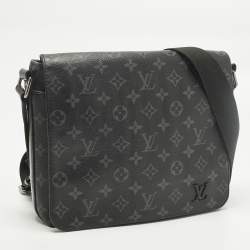 مملوكة مسبقًا Louis Vuitton District PM Monogram Eclipse Canvas Messenger Bag