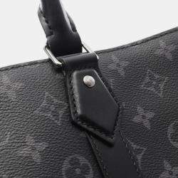 مملوكة مسبقًا حقيبة لويس فويتون ساك بلات ٢٤ ساعة بنمط مونوغرام أكلبس قماش مطلي جلد أسود