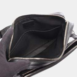 Pre Owned حقيبة لويس فيتون تريو ماسنجر شوالدر مونوغرام إكليبس قماش ومُغلف جلد أسود رمادي