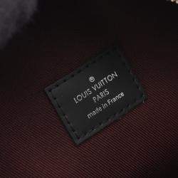 مملوكة مسبقًا حقيبة ظهر لويس فيتون جوش مغلفة قماش وجلد مونوغرام ماكاسار بني أسود