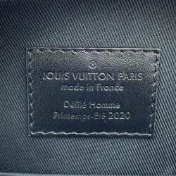 مملوكة مسبقًا حقيبة ترانك ناعمة عمودية لوي فيتون نوار مونوغرام / توغتيج