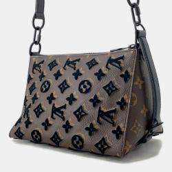 Pre Owned Louis Vuitton Triangle Messenger Noir Monogram / Toughtage