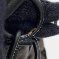 Pre Owned Louis Vuitton Triangle Messenger Noir Monogram / Toughtage