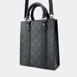 مملوكة مسبقًا حقيبة لويس فيتون ساك بلات نوار مونوغرام إكلبس حجم صغير