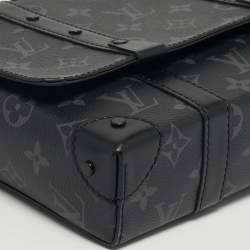 مملوكة مسبقًا Louis Vuitton Trunk Monogram Eclipse Canvas Messenger Bag