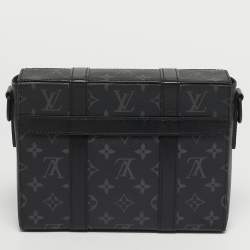 مملوكة مسبقًا Louis Vuitton Trunk Monogram Eclipse Canvas Messenger Bag