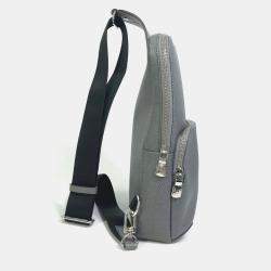 مملوكة مسبقًا حقيبة ظهر وكتف لويس فويتون أفينيو تايغا جلد أخضر/رمادي