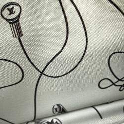 مملوكة مسبقًا Louis Vuitton Nile Light Gray/Multicolor Monogram Iridescent