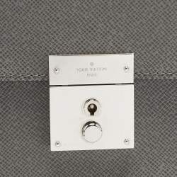 Pre Owned حقيبة صغيرة لوي فيتون بيلايا جلد تايجا رمادي