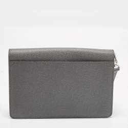 Pre Owned حقيبة صغيرة لوي فيتون بيلايا جلد تايجا رمادي