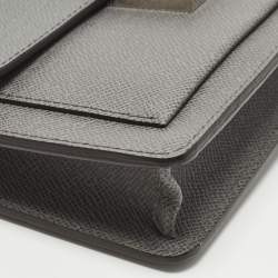 Pre Owned حقيبة صغيرة لوي فيتون بيلايا جلد تايجا رمادي