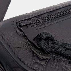 مملوكة مسبقًا محفظة قابلة للارتداء لوي فيتون جلد ظل أسود