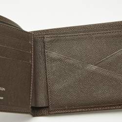 مملوكة مسبقًا محفظة لوي فيتون جلد أحمر متعددة ثنائية الطي