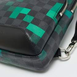 مملوكة مسبقًا Louis Vuitton Avenue Green Damier Graphite Pixel Canvas Slingbag