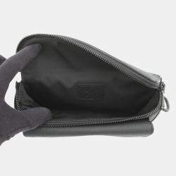 مملوكة مسبقًا Louis Vuitton Pilot Wearable Wallet Noir Leather Lv Aerogram