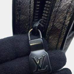 Pre Owned Louis Vuitton Alpha Messenger Noir Monogram / Galaxy