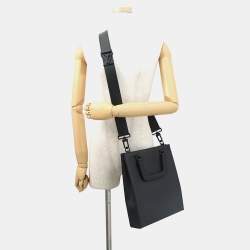 Pre Owned حقيبة لويس فيتون ساك بلات فولد نوير جلد إيبي