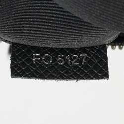 Pre Owned حقيبة لوي فيتون ماسنجر شعار خارجي جلد تايجا أسود PM