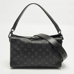 مملوكة مسبقًا Louis Vuitton Soul Trunk East West Monogram Eclipse Canvas Shoulder Bag