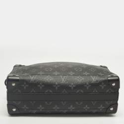 مملوكة مسبقًا Louis Vuitton Soul Trunk East West Monogram Eclipse Canvas Shoulder Bag