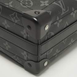 مملوكة مسبقًا Louis Vuitton Soul Trunk East West Monogram Eclipse Canvas Shoulder Bag