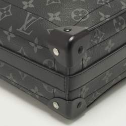 مملوكة مسبقًا Louis Vuitton Soul Trunk East West Monogram Eclipse Canvas Shoulder Bag