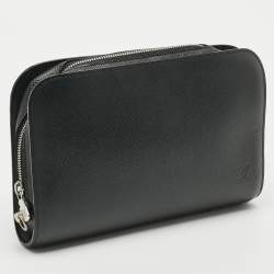 Pre Owned Louis Vuitton Baikal Black Taiga Leather Clutch