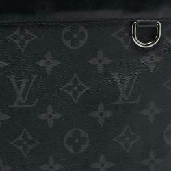 Pre Owned Louis Vuitton Discovery Pochette Monogram Eclipse Canvas Pouch